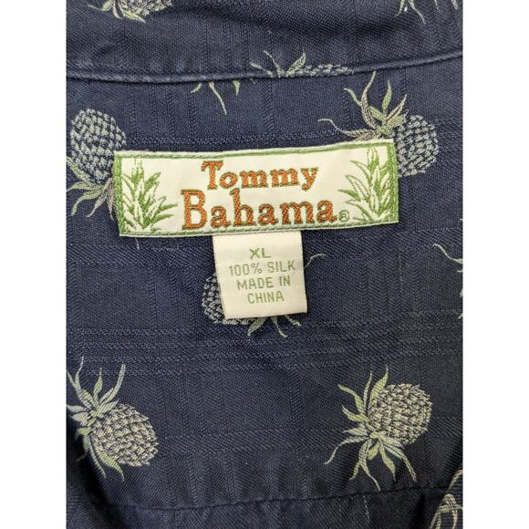 Tommy Bahama Silk Shirt Mens XL Loop Collar Allover Print Pineapple Navy - Picture 3 of 11